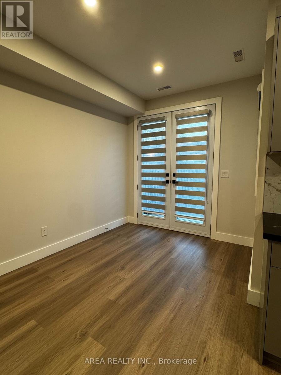MAIN-501 Northcliffe Boulevard, Toronto, ON, M6E 3L4 - 5