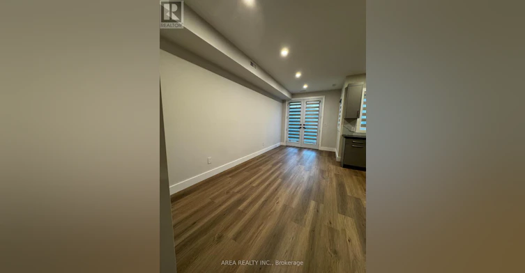 MAIN-501 Northcliffe Boulevard, Toronto, ON, M6E 3L4 - 4