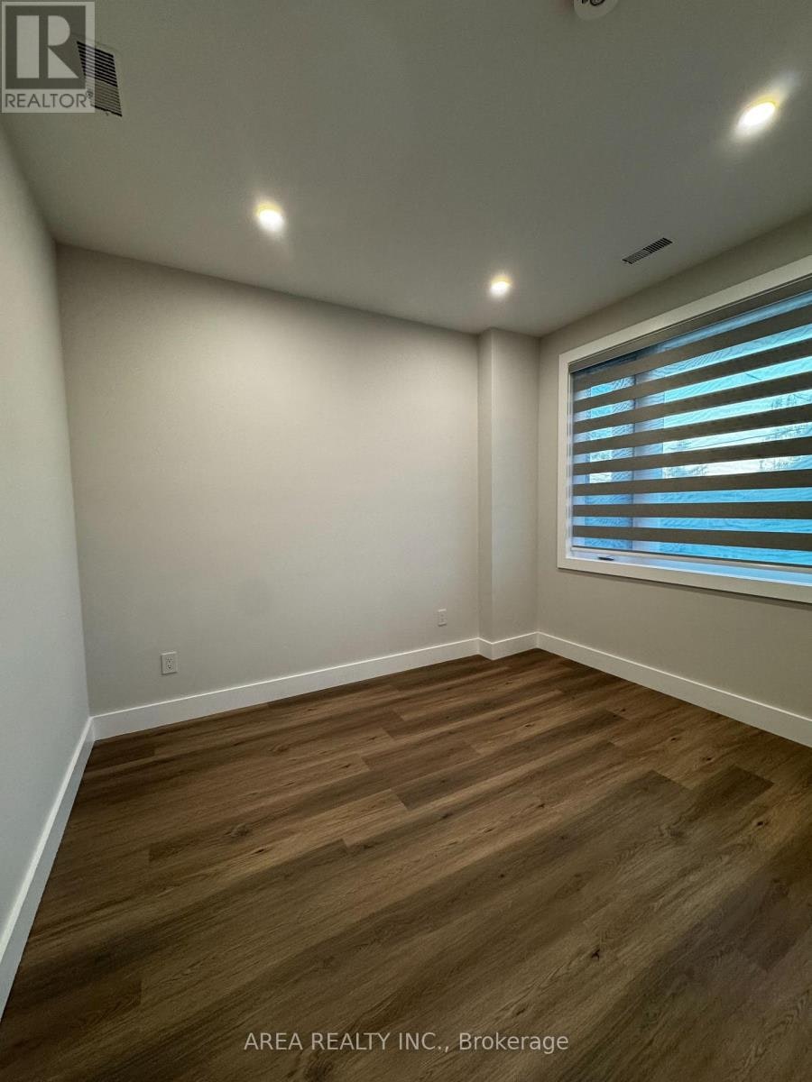 MAIN-501 Northcliffe Boulevard, Toronto, ON, M6E 3L4 - 10