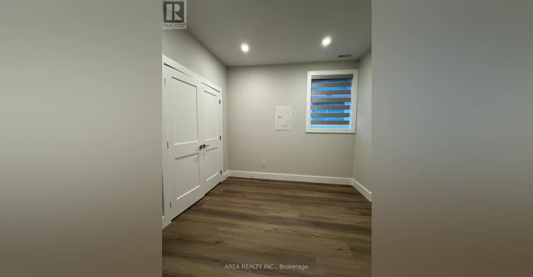 MAIN-501 Northcliffe Boulevard, Toronto, ON, M6E 3L4 - 8