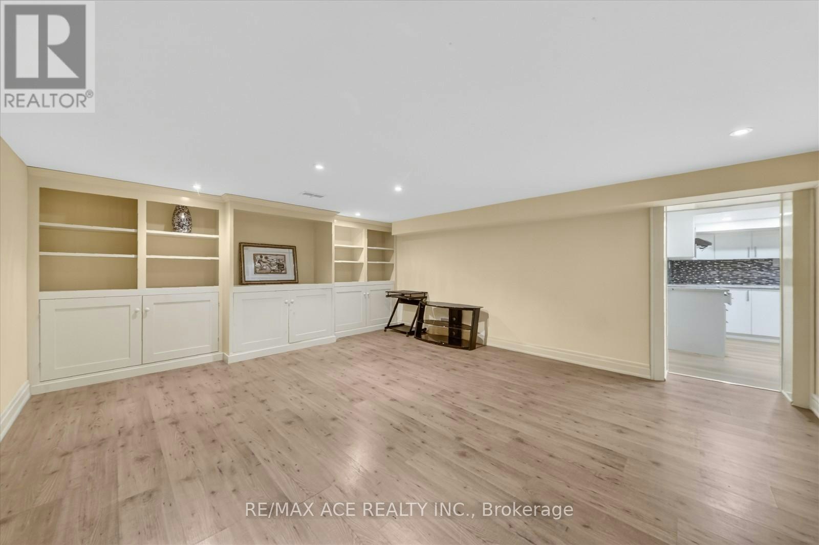 BSMT-40 Brinloor Boulevard, Toronto, ON, M1M 1L5 - 8