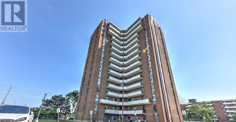 907-3025 Queen Frederica Drive E, Mississauga, ON, L4Y 3A1