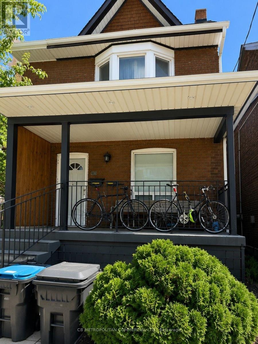 827 Dupont Street, Toronto, ON, M6G 1Z7