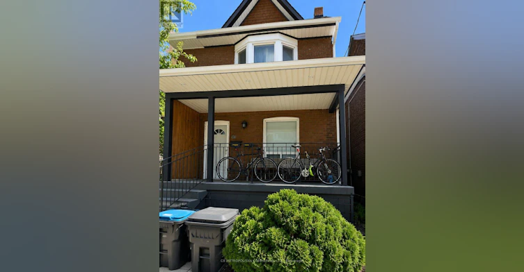 827 Dupont Street, Toronto, ON, M6G 1Z7