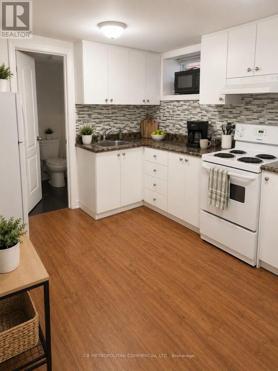 827 Dupont Street, Toronto, ON, M6G 1Z7 - 4
