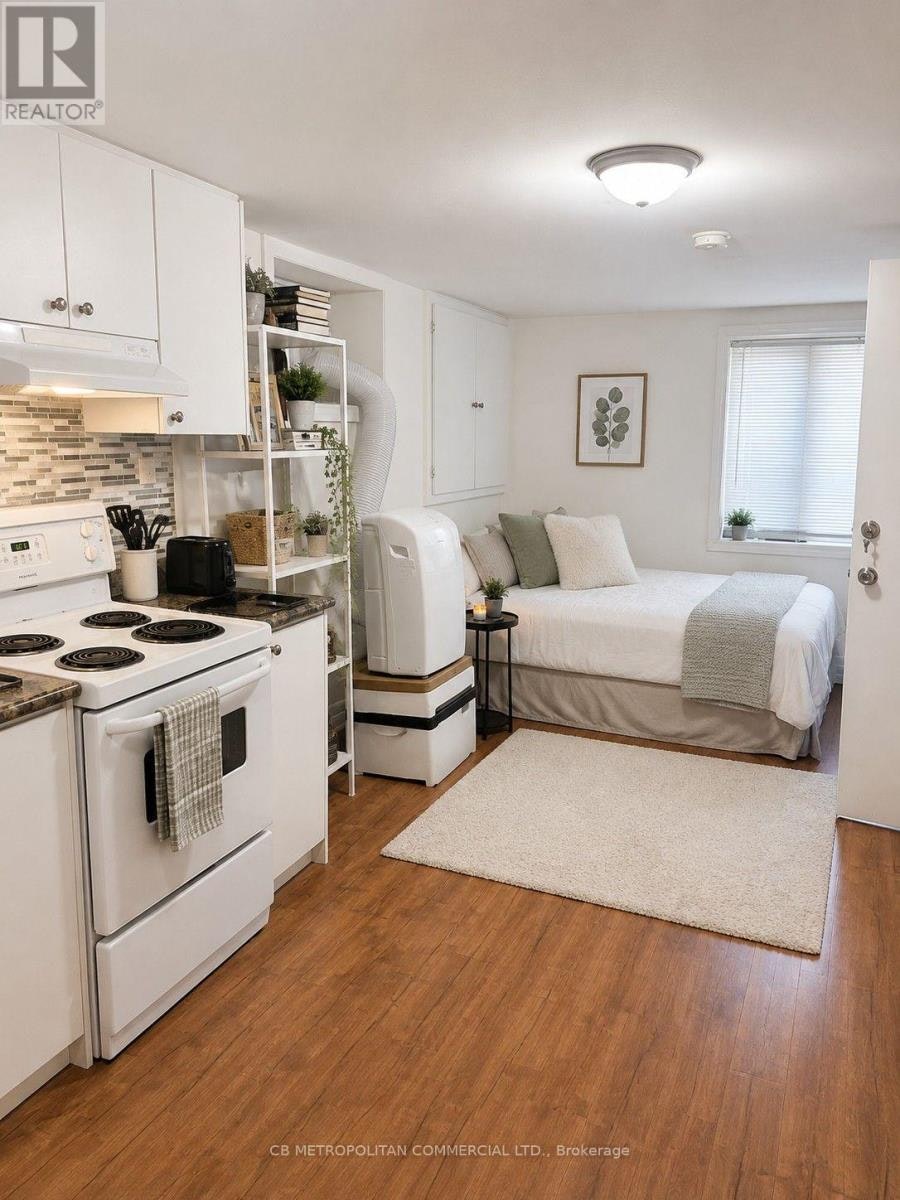 827 Dupont Street, Toronto, ON, M6G 1Z7 - 3