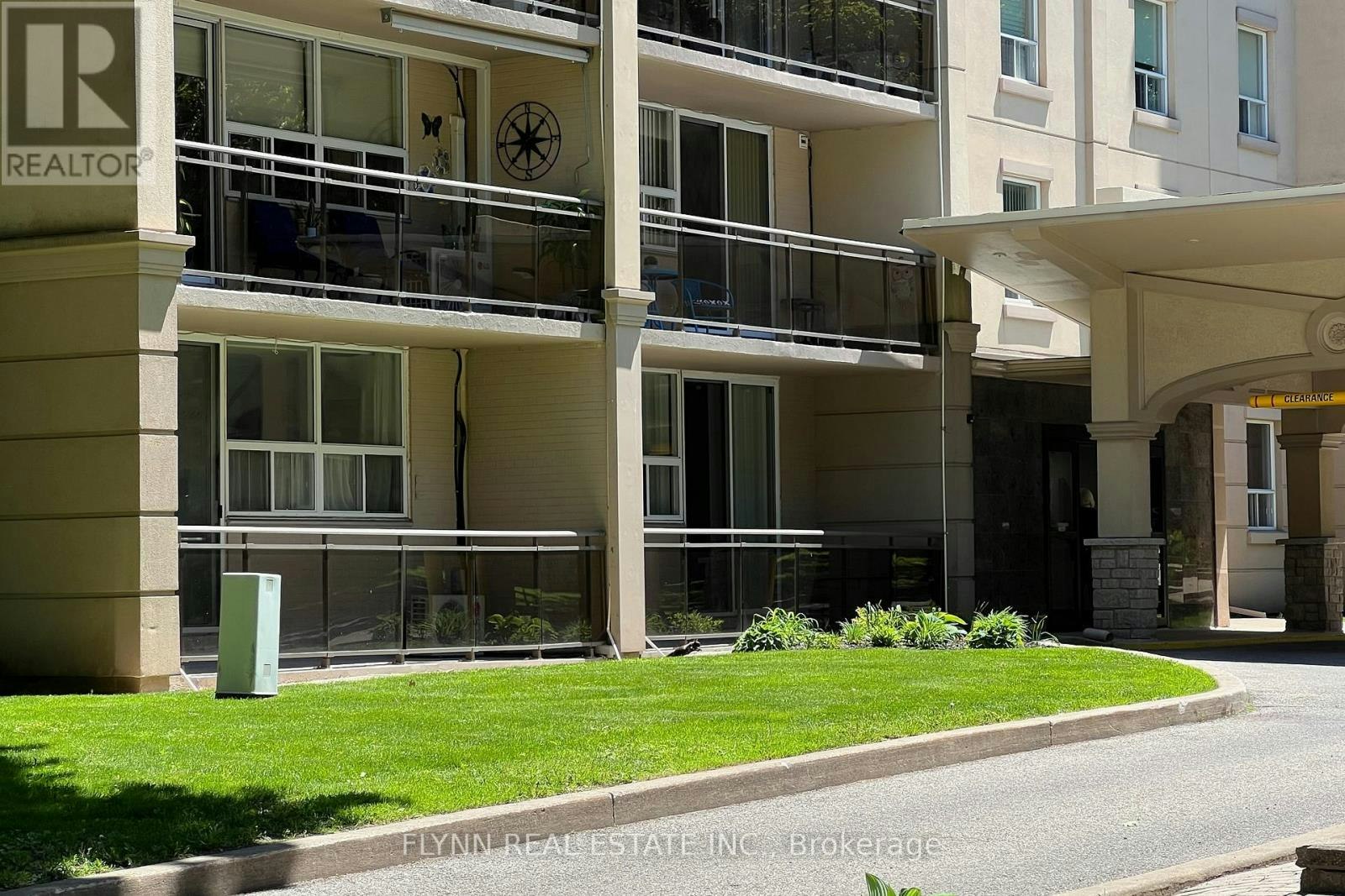 103-6390 Huggins Street, Niagara Falls, ON, L2J 1H1