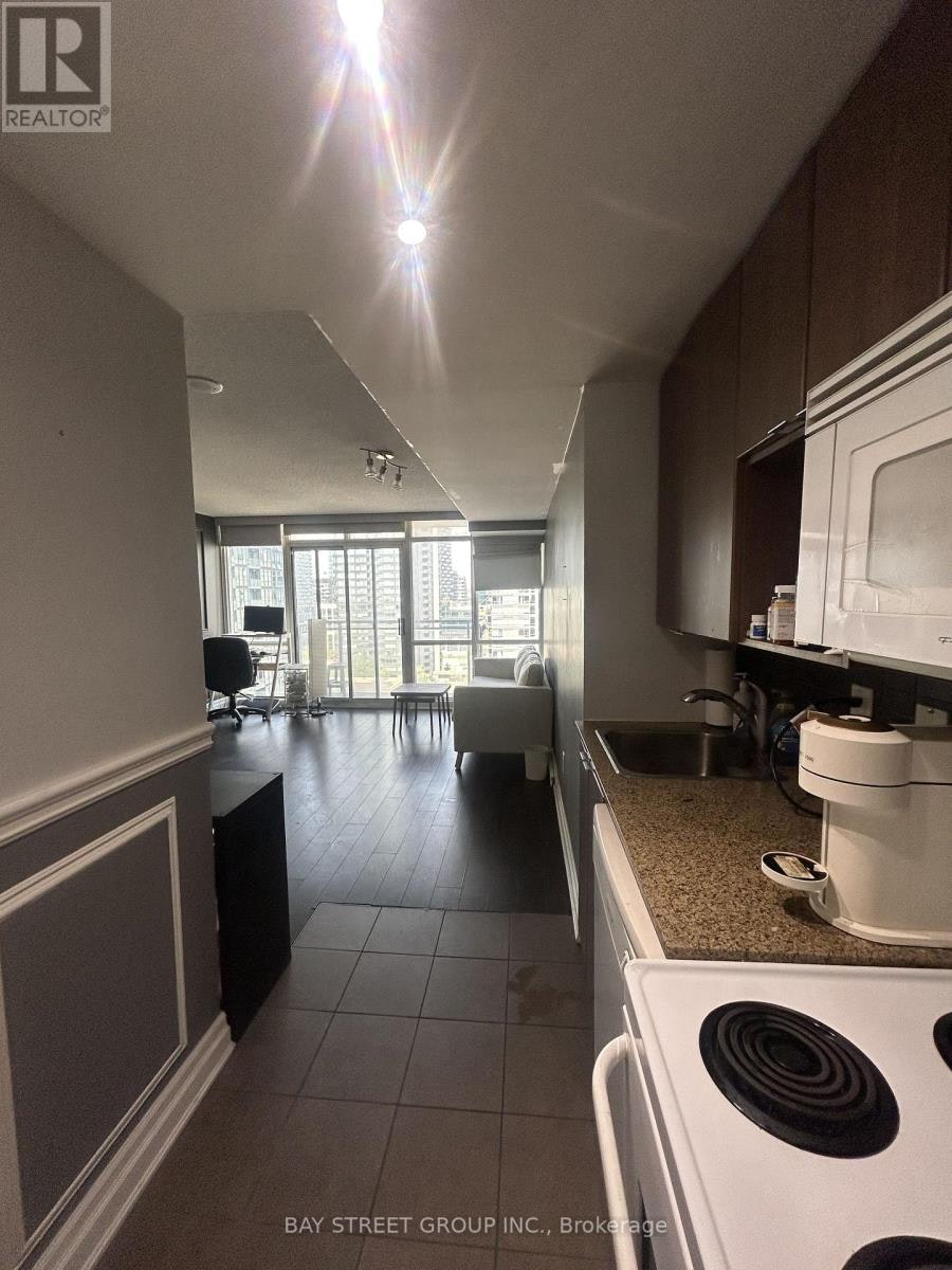 1905-11 Brunel Court, Toronto, ON, M5V 3Y3 - 3