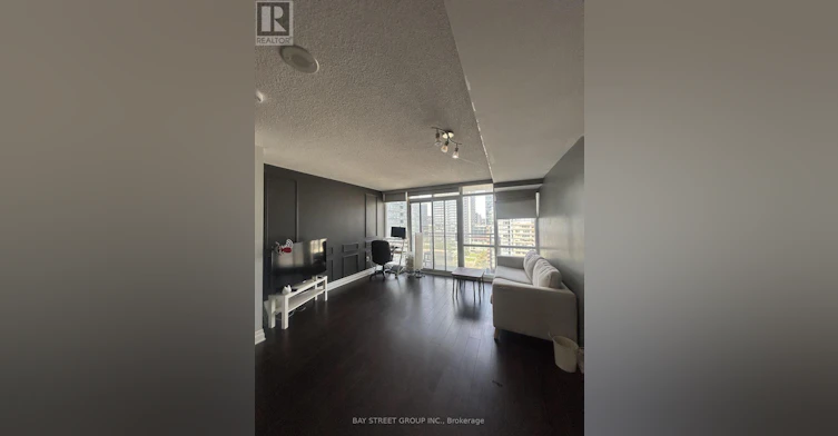 1905-11 Brunel Court, Toronto, ON, M5V 3Y3 - 4