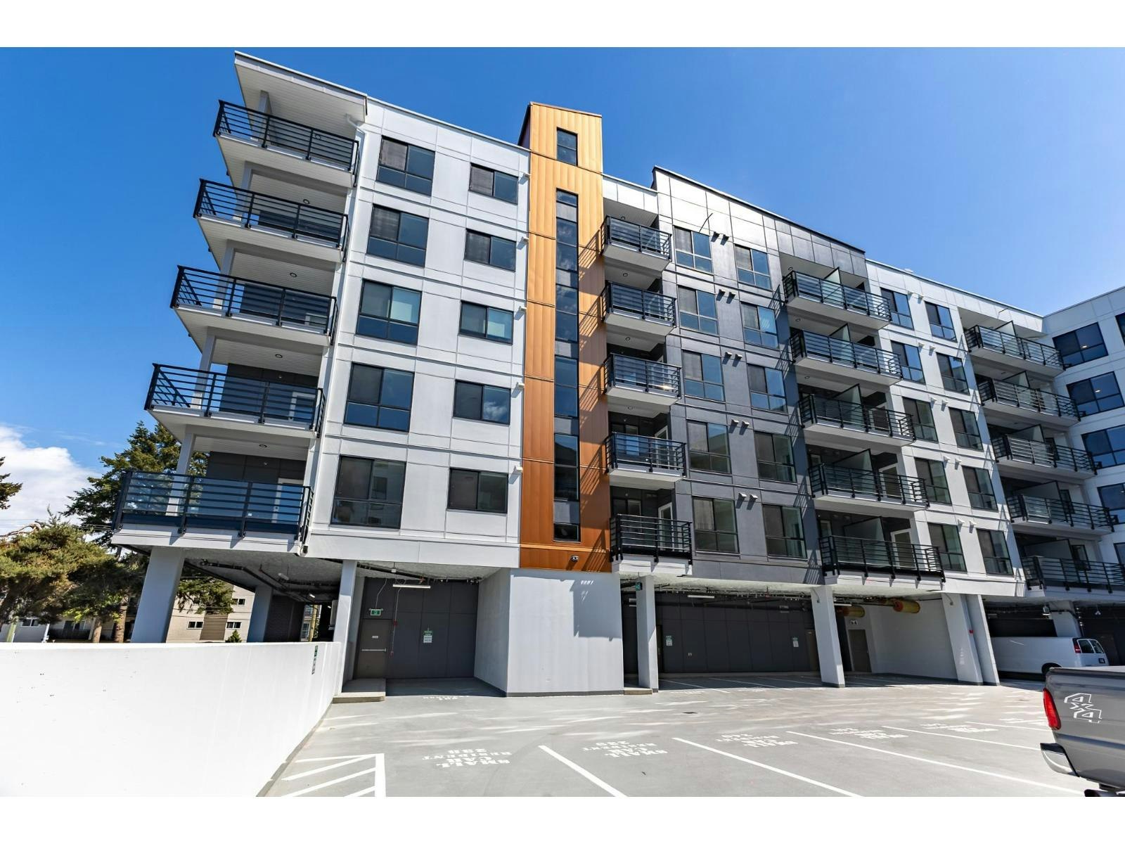319-20769 Fraser Highway, Langley, BC, V3A 0S4