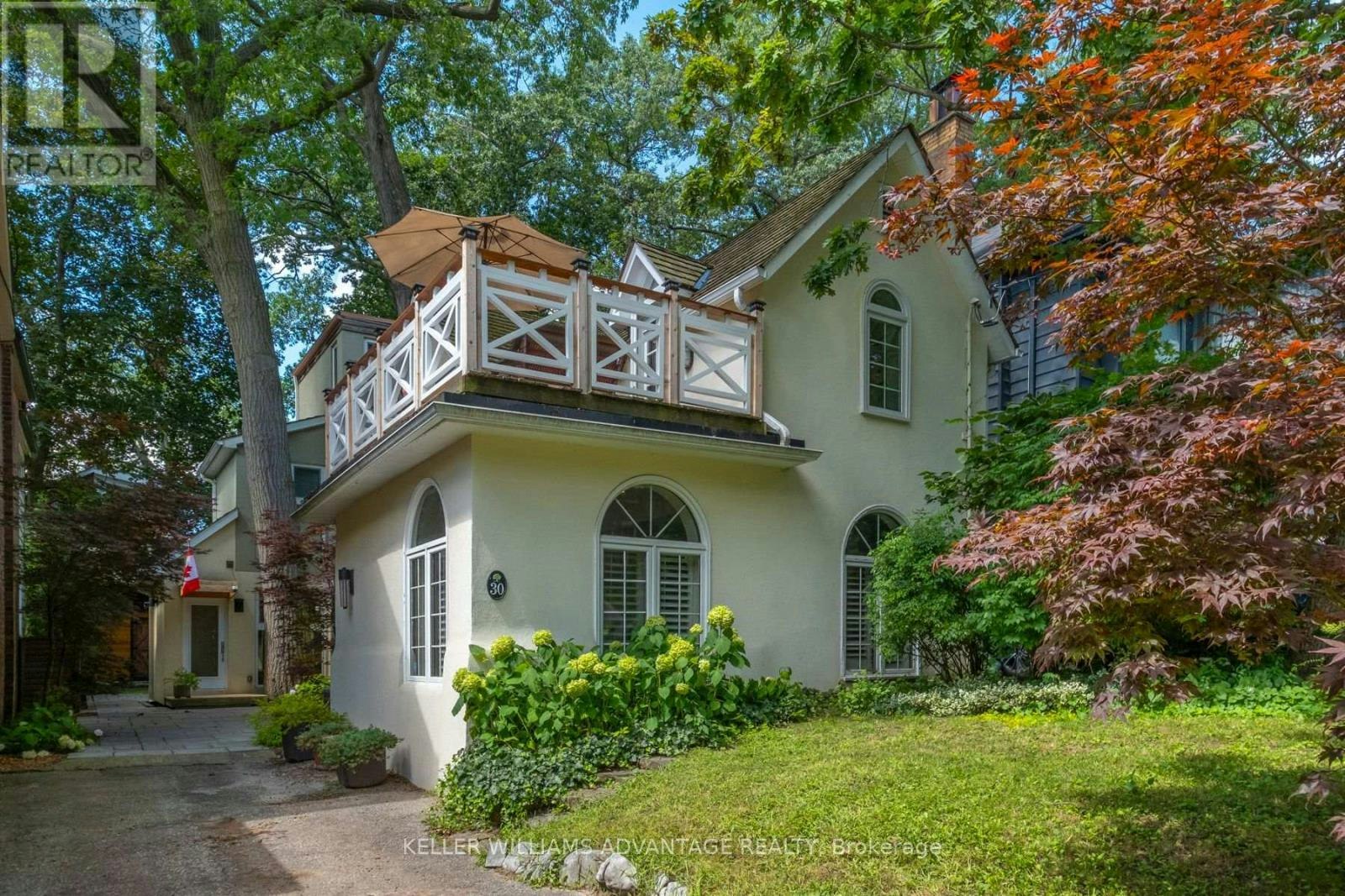 30 Scarborough Road, Toronto, ON, M4E 3M5