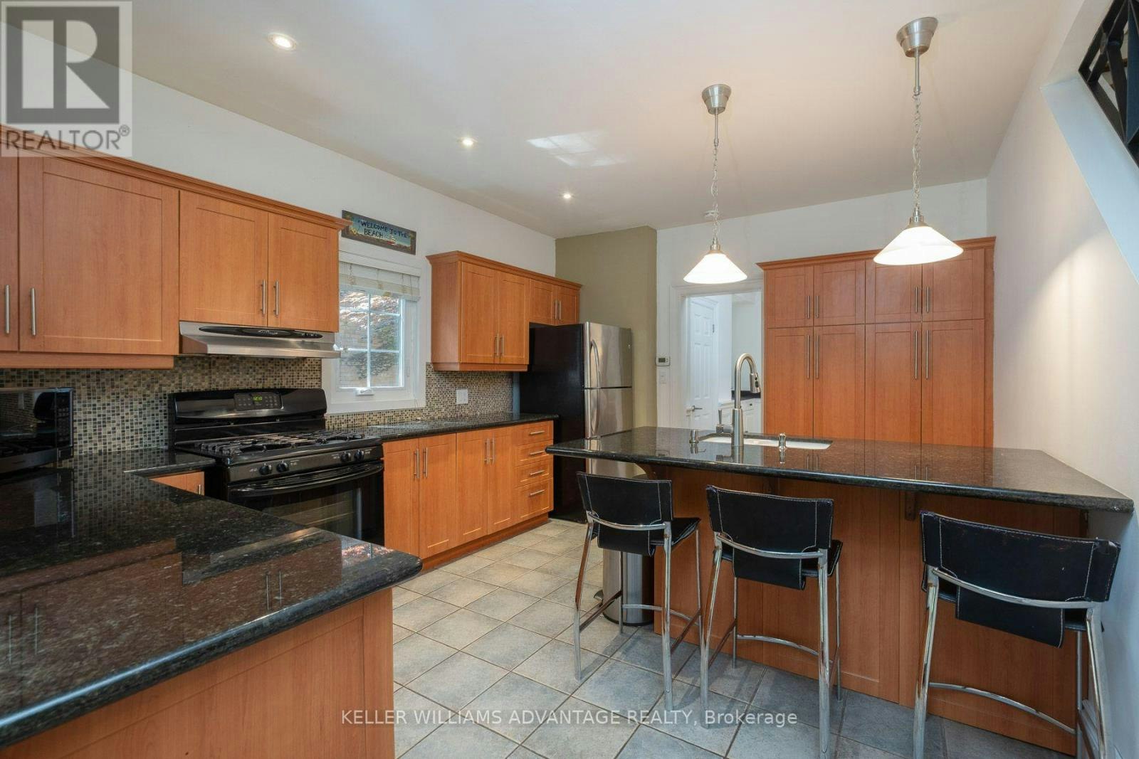 30 Scarborough Road, Toronto, ON, M4E 3M5 - 10