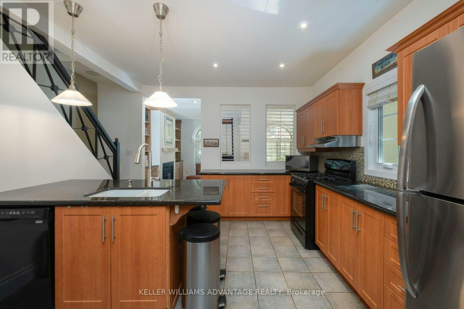 30 Scarborough Road, Toronto, ON, M4E 3M5 - 9