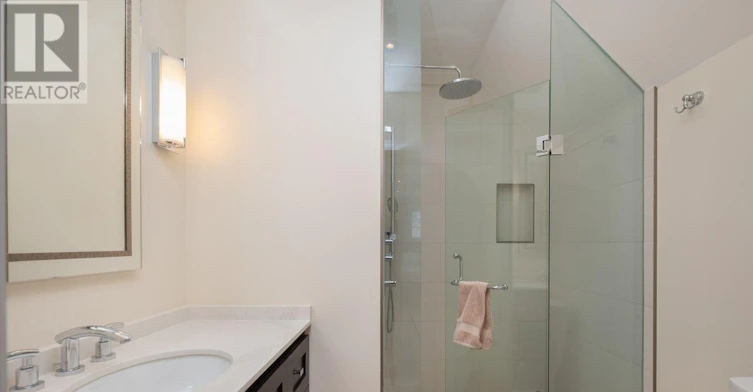30 Scarborough Road, Toronto, ON, M4E 3M5 - 24