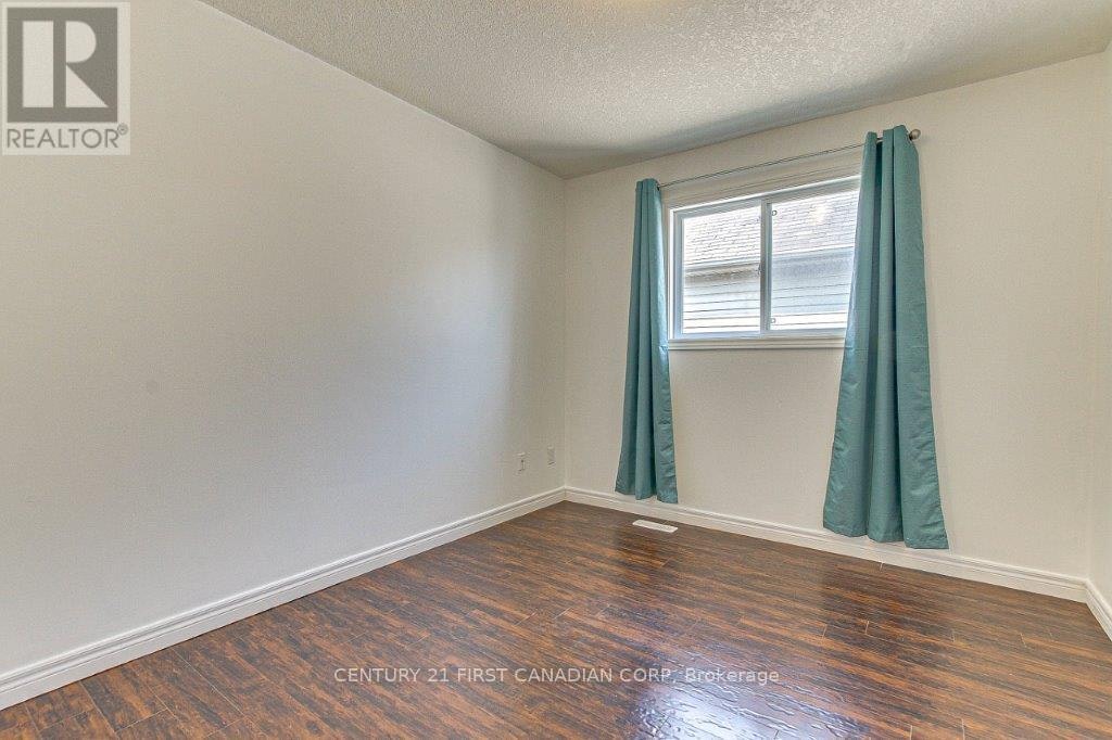 706 Hedgerow Place, London, ON, N5X 4L6 - 18