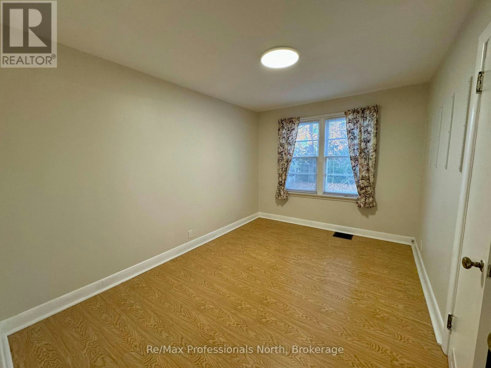 260 Isaac Street, Gravenhurst, ON, P1P 1G2 - 9