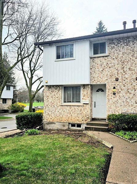 1-5815 Swayze Drive, Niagara Falls, ON, L2J 3W3