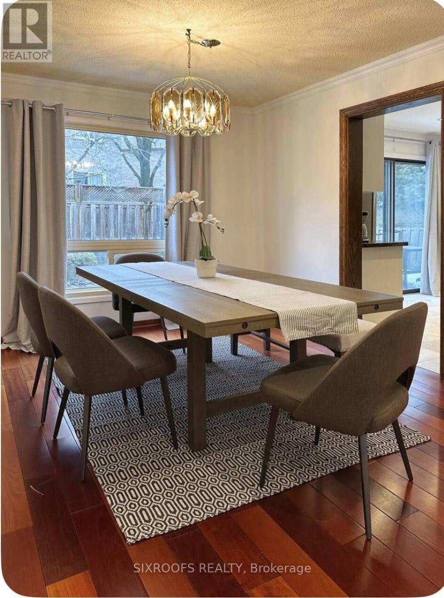 MAIN-43 Eleanor Circle, Richmond Hill, ON, L4C 6K6
