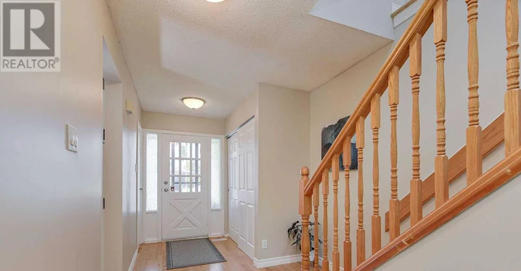 711 Leeder Court, Newmarket, ON, L3Y 5A8 - 5