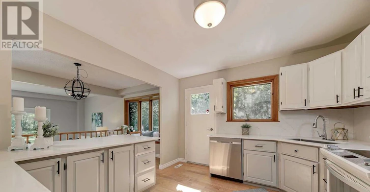 711 Leeder Court, Newmarket, ON, L3Y 5A8 - 6