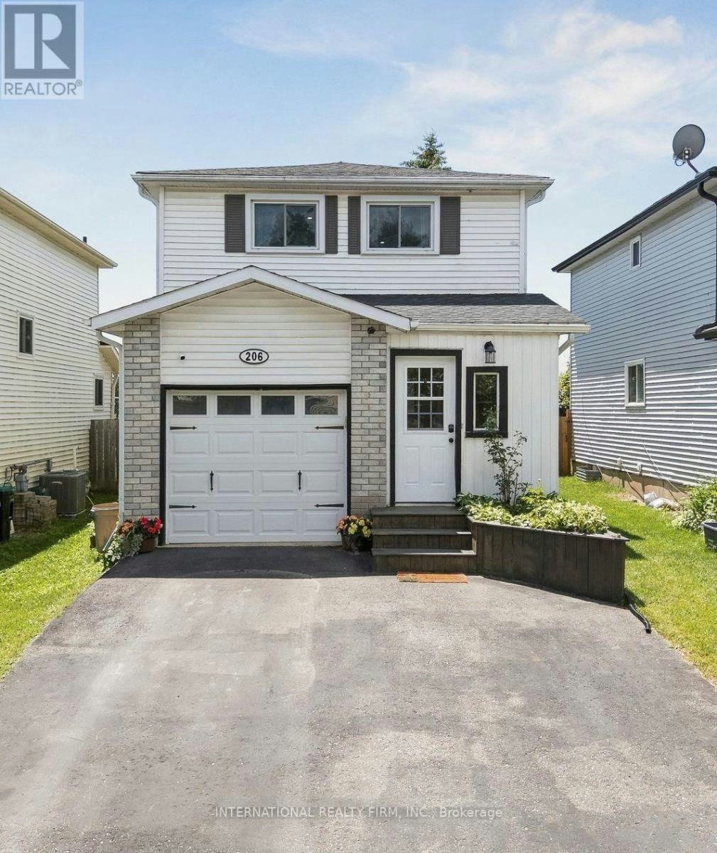 206 Hickling Trail, Barrie, ON, L4M 5W4