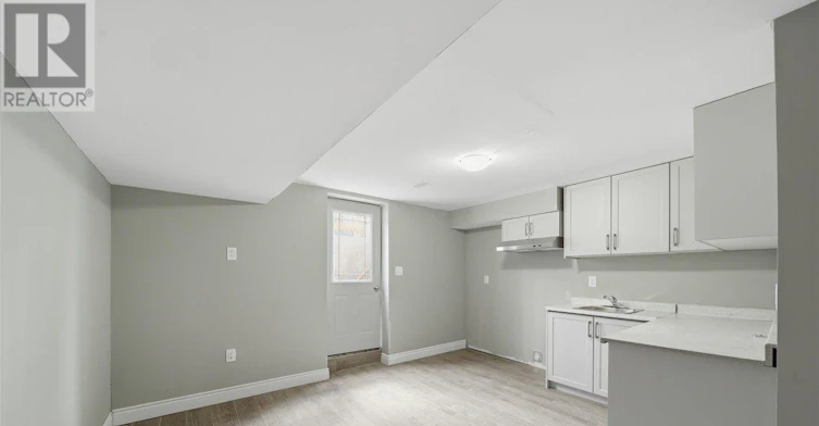 77 Mckenzie Way, Bradford West Gwillimbury, ON, L3Z 0J9 - 2