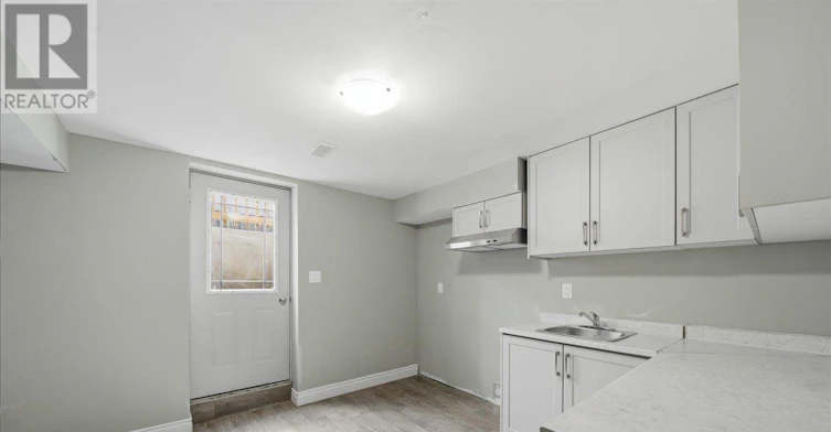 77 Mckenzie Way, Bradford West Gwillimbury, ON, L3Z 0J9 - 4