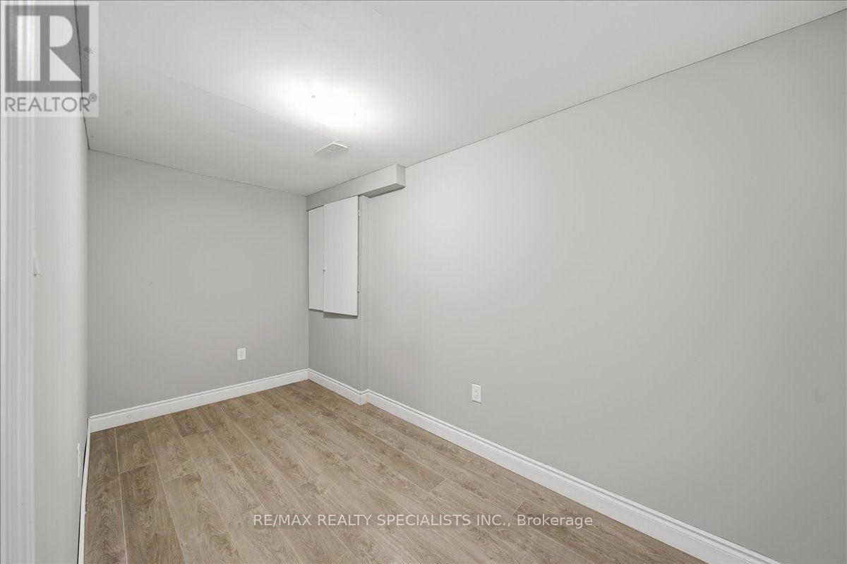 77 Mckenzie Way, Bradford West Gwillimbury, ON, L3Z 0J9 - 7