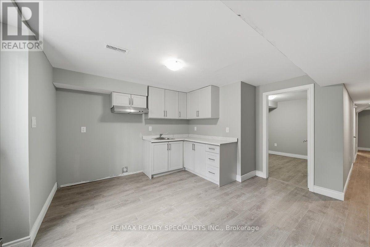 77 Mckenzie Way, Bradford West Gwillimbury, ON, L3Z 0J9 - 3