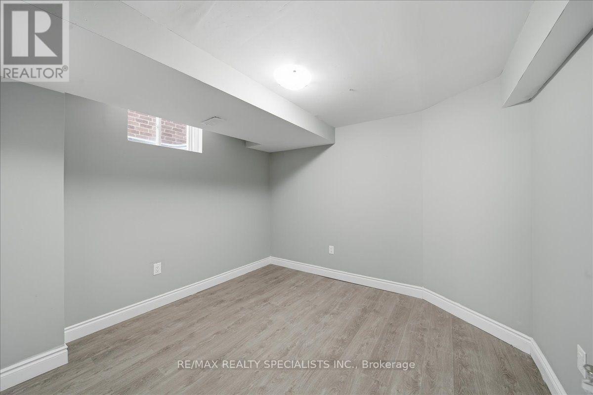 77 Mckenzie Way, Bradford West Gwillimbury, ON, L3Z 0J9 - 8