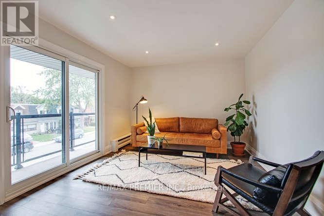 2-52 Vanevery Road, Toronto, ON, M8V 1Y6 - 12