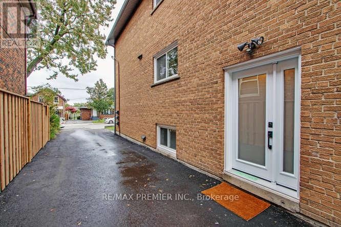 2-52 Vanevery Road, Toronto, ON, M8V 1Y6 - 6
