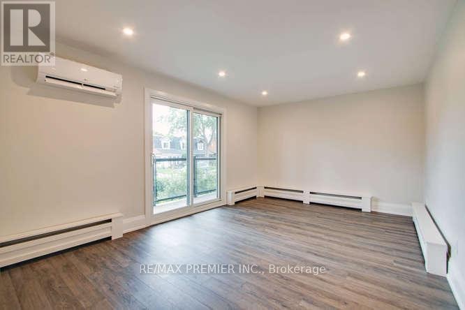 2-52 Vanevery Road, Toronto, ON, M8V 1Y6 - 11