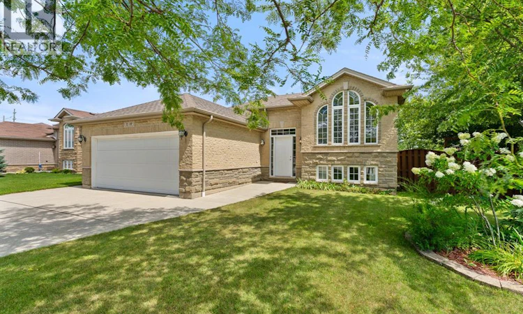 17 Hazel Crescent