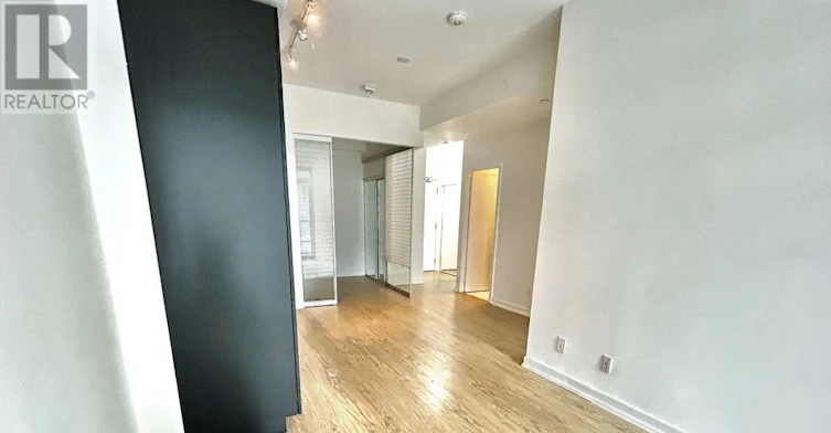 523-85 Wood Street, Toronto, ON, M4Y 0E8 - 3