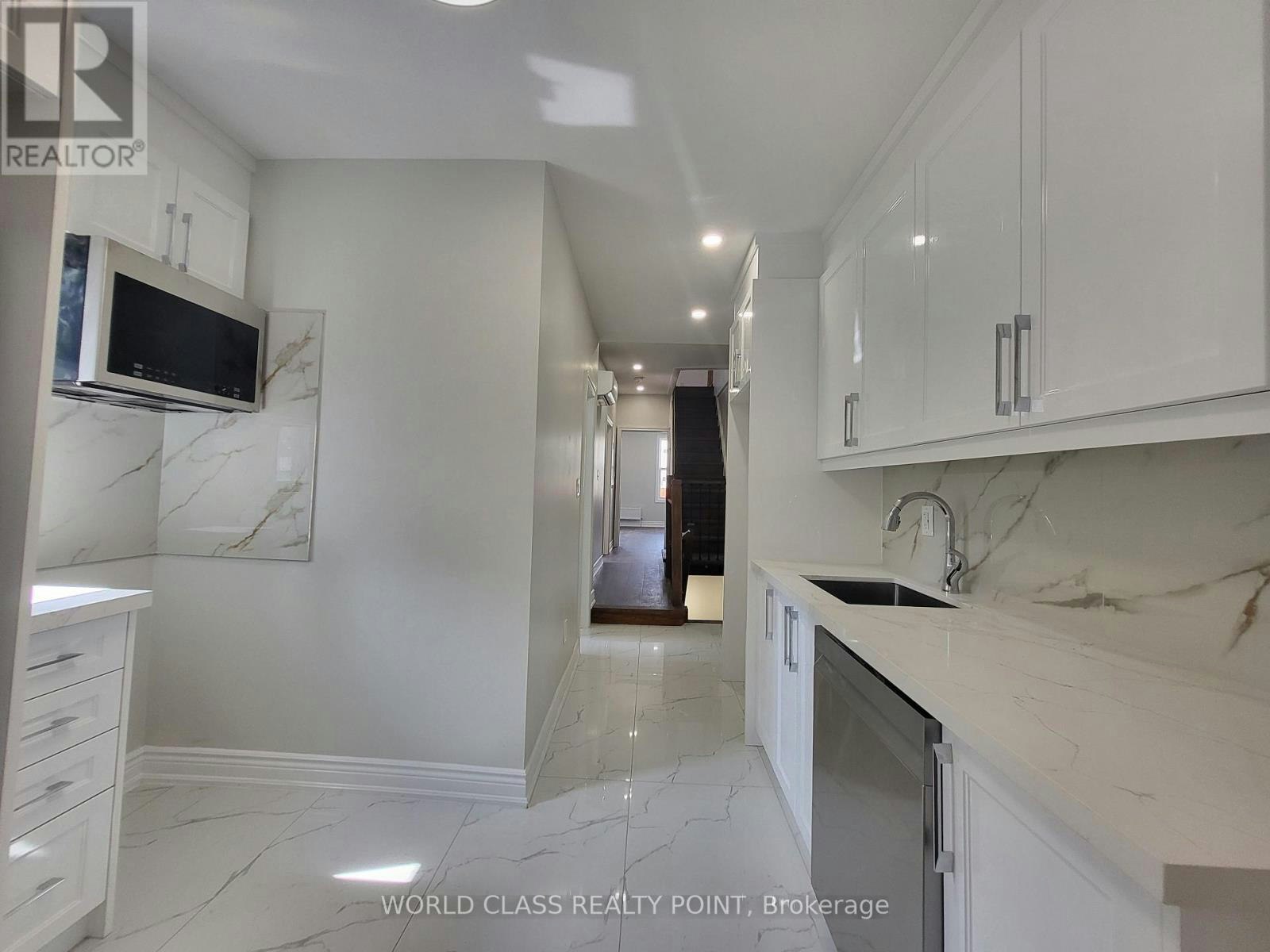 2-49 Vine Avenue, Toronto, ON, M6P 1V6 - 6