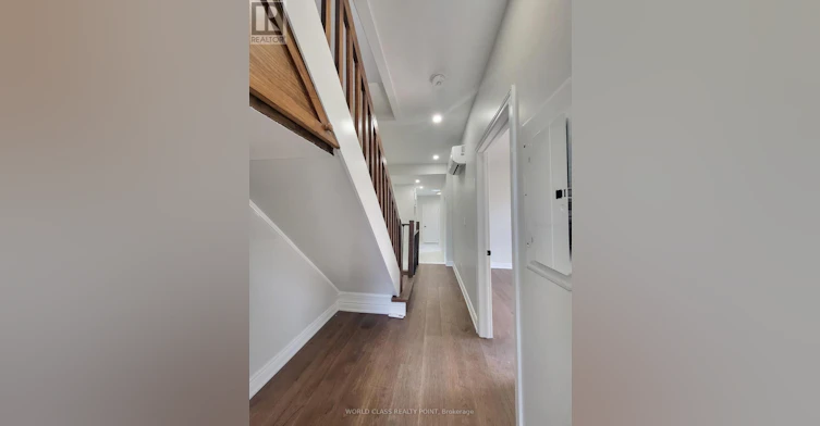 2-49 Vine Avenue, Toronto, ON, M6P 1V6 - 4