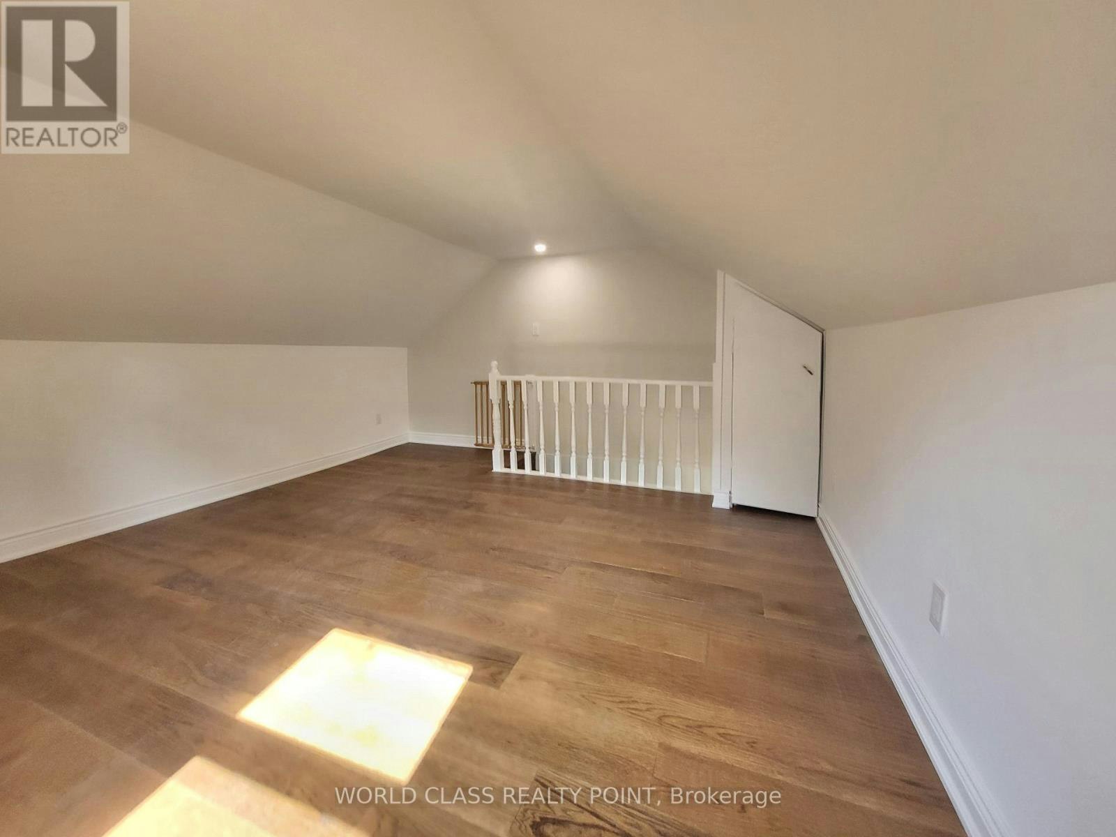 2-49 Vine Avenue, Toronto, ON, M6P 1V6 - 18