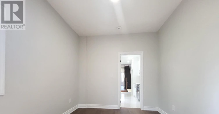 2-49 Vine Avenue, Toronto, ON, M6P 1V6 - 11