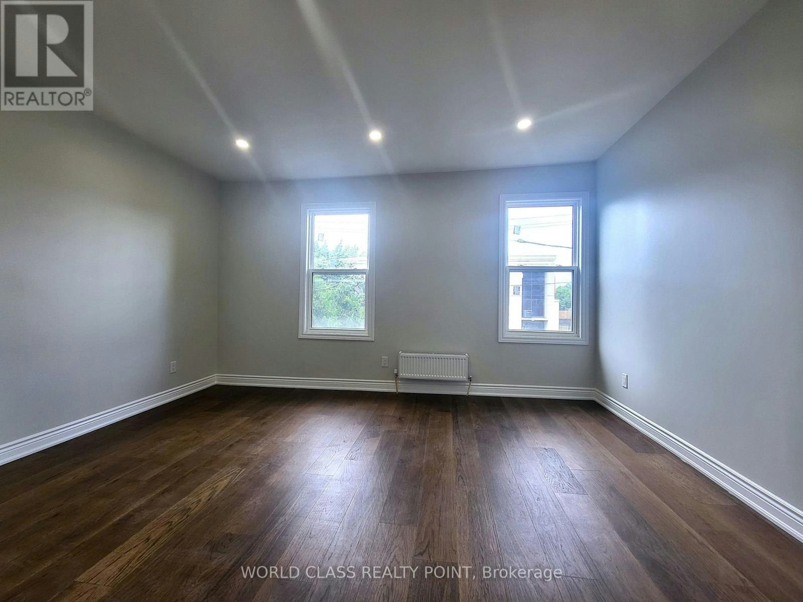 2-49 Vine Avenue, Toronto, ON, M6P 1V6 - 2