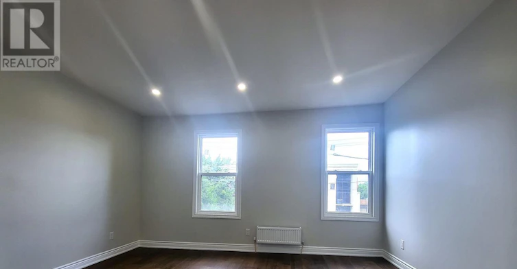 2-49 Vine Avenue, Toronto, ON, M6P 1V6 - 2
