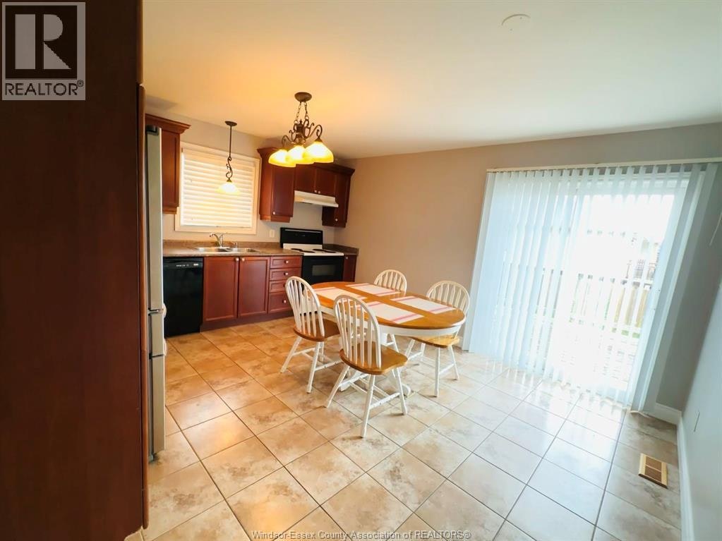 10948 Little River Boulevard, Windsor, ON, N8P 1X3 - 6