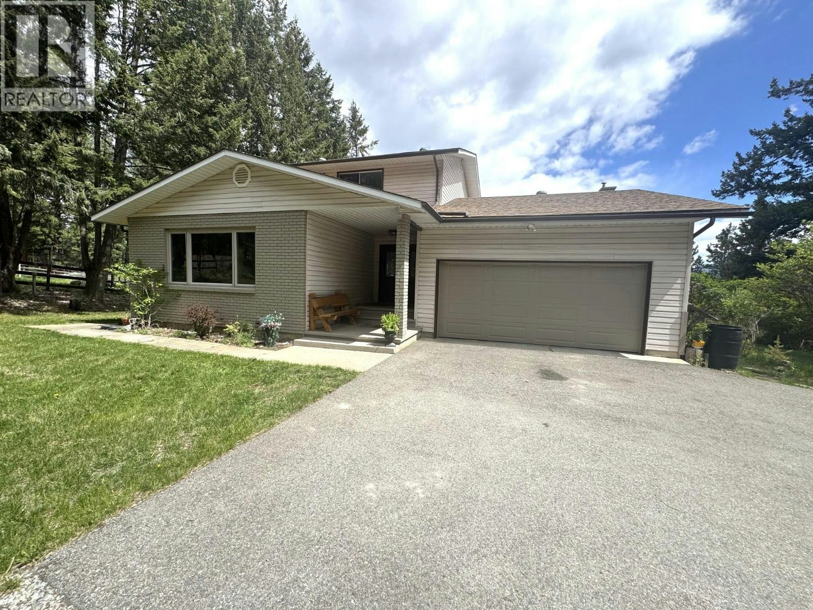 380 Ivy Road, Cranbrook, BC, V1C 6W6
