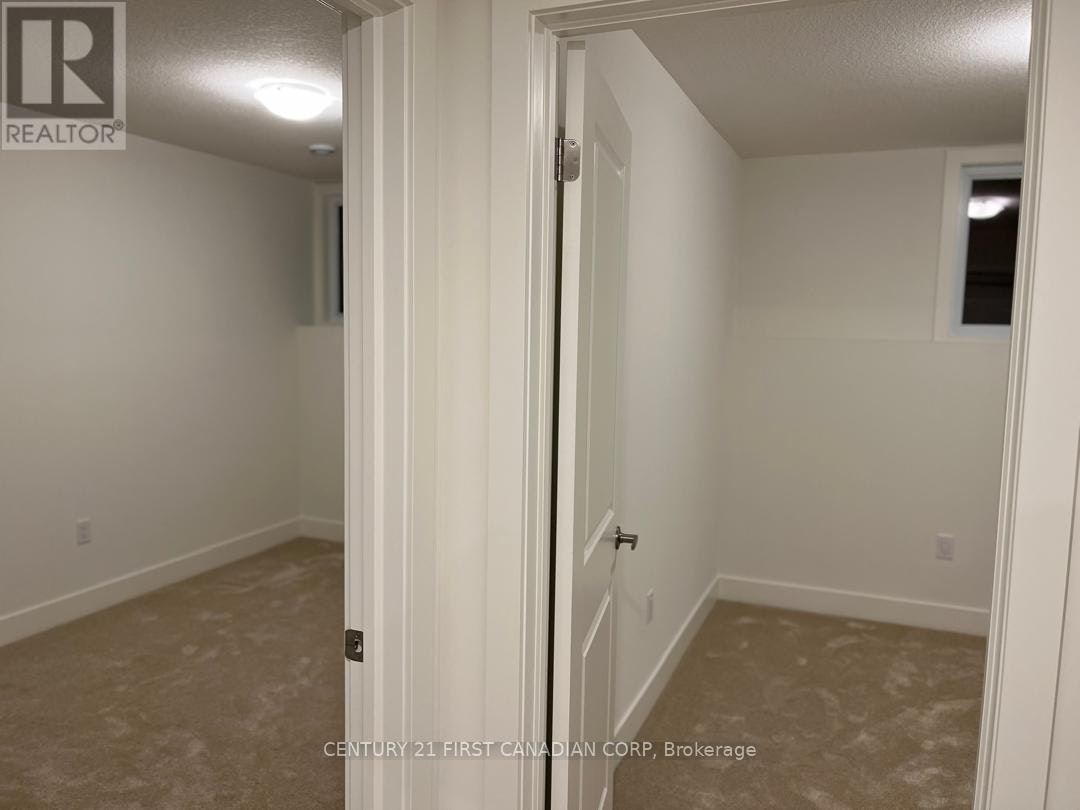 93-234 Edgevalley Road, London, ON, N5V 0E3 - 9