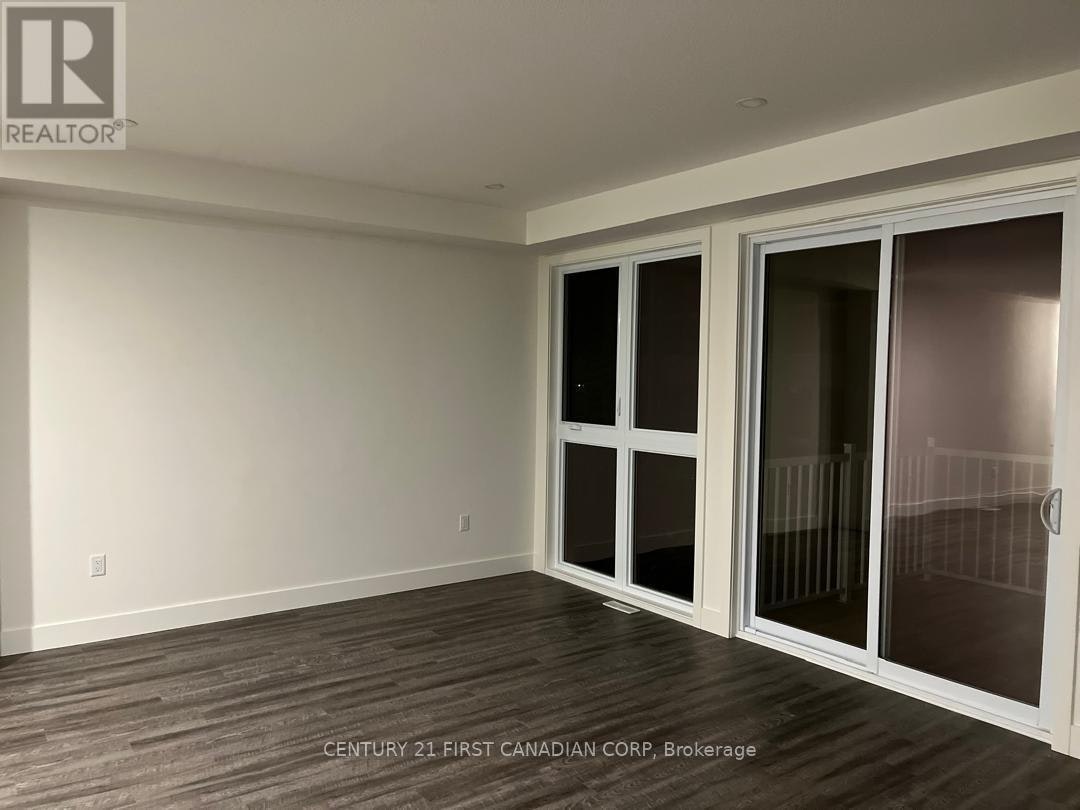 93-234 Edgevalley Road, London, ON, N5V 0E3 - 4
