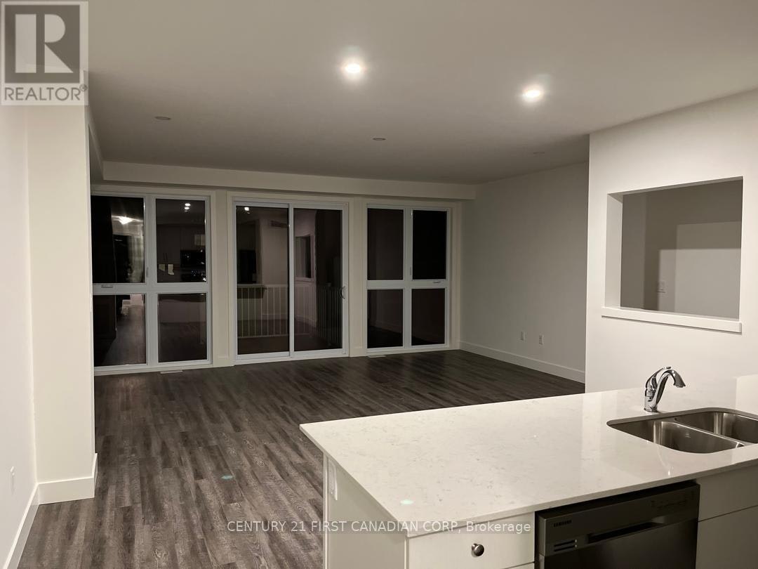 93-234 Edgevalley Road, London, ON, N5V 0E3 - 5