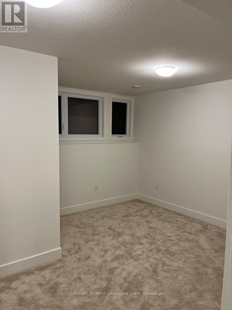 93-234 Edgevalley Road, London, ON, N5V 0E3 - 7