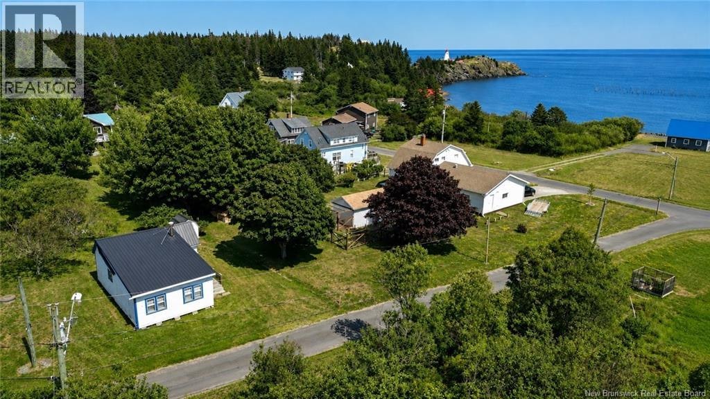 6 Fern Street, Grand Manan, NB, E5G 2A6