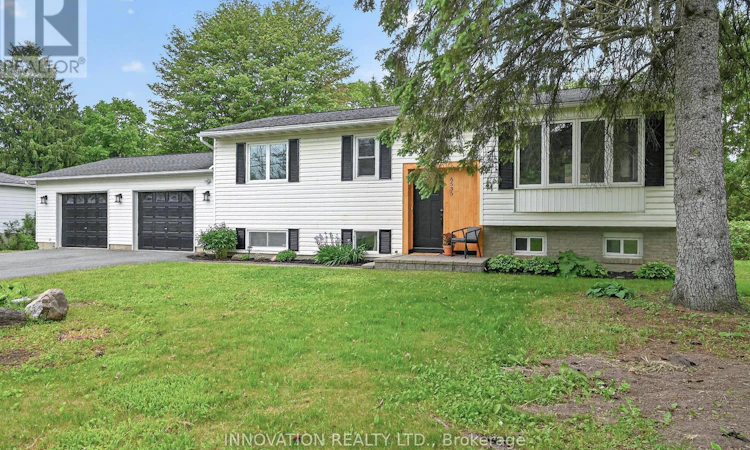 6535 Rideau Valley Drive N
