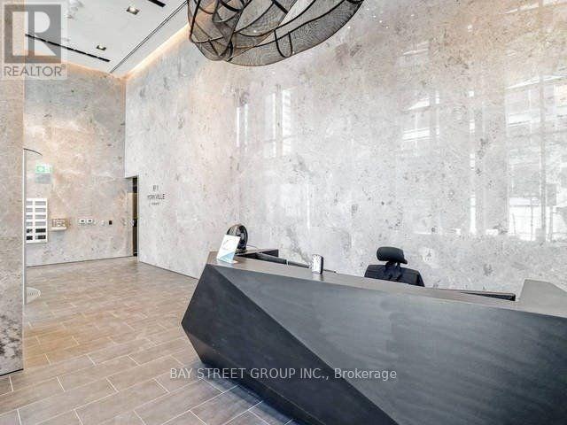 4602-1 Yorkville Avenue, Toronto, ON, M4W 0B1 - 2